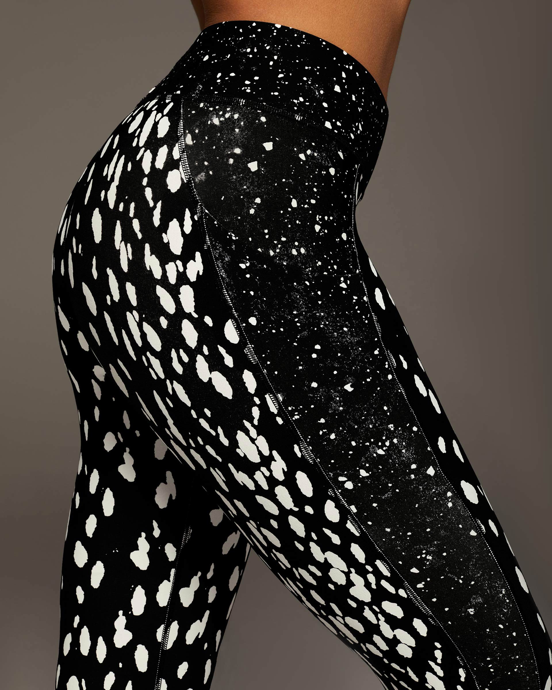 Velocity Moondust/Celestial Print Pocket Legging - Black/White